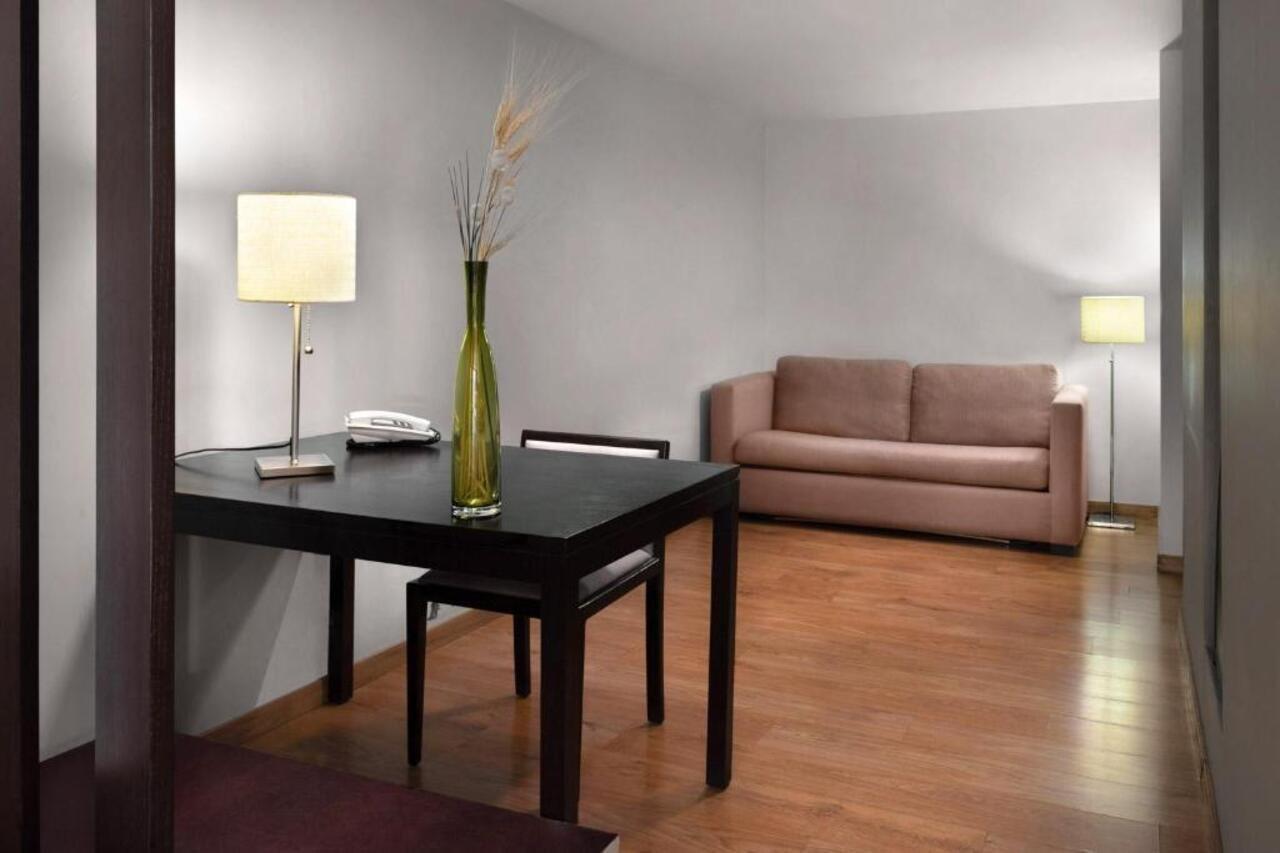 Exe Suites Reforma Мехико Экстерьер фото