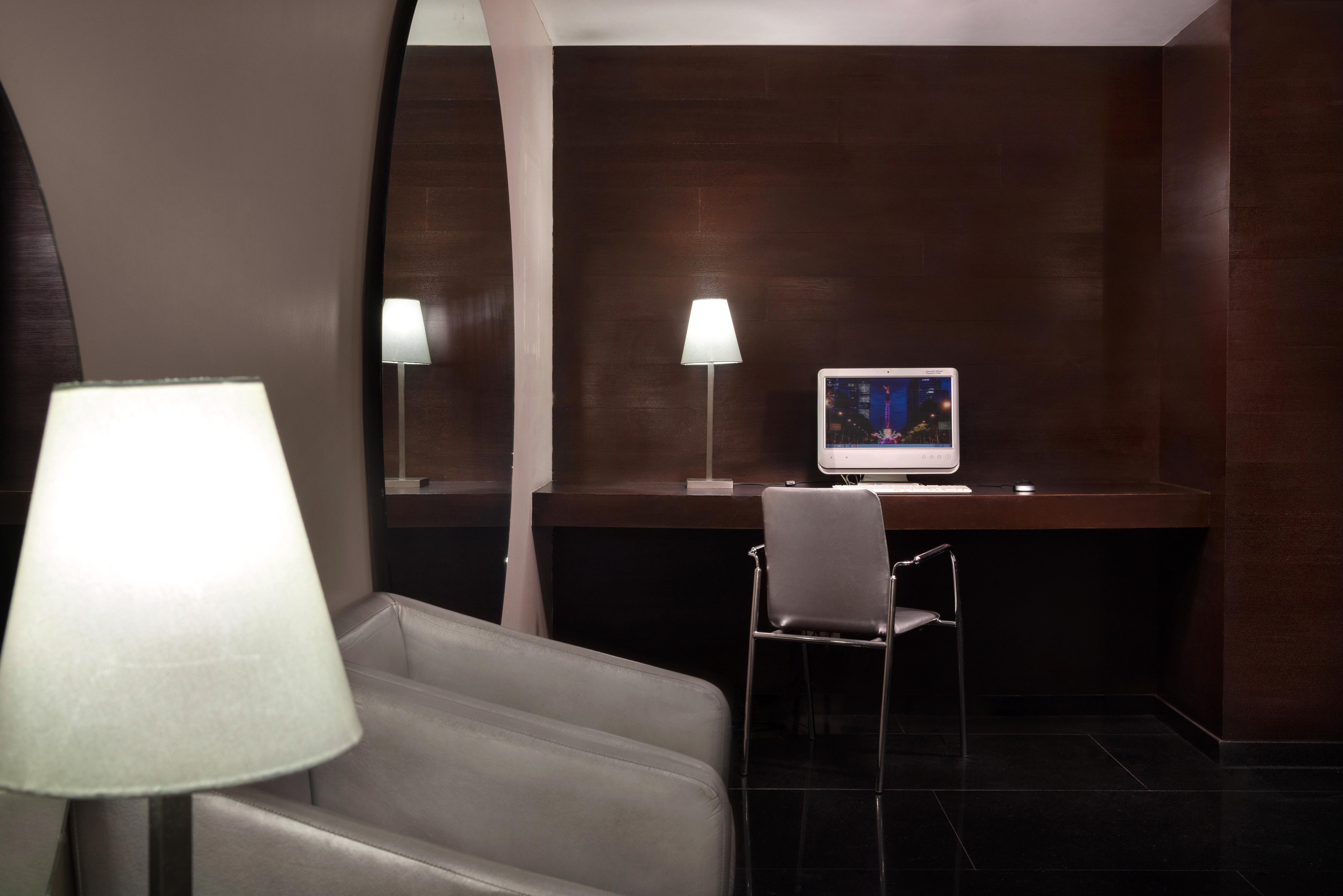 Exe Suites Reforma Мехико Экстерьер фото